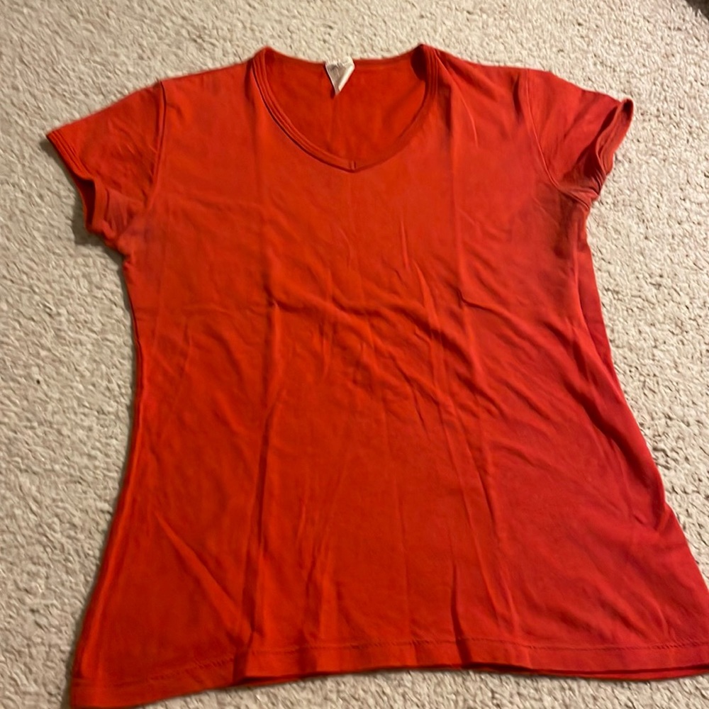 Orange t-shirt
